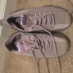 steve madden sneakers size3